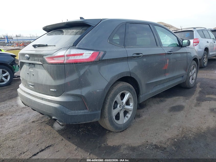 2020 Ford Edge Se
