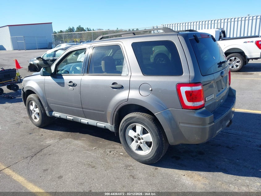 Vin: 1fmcu9dg0bka74776, lot: 44859834, ford escape xlt 20113