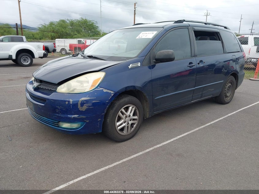 2004 Toyota Sienna Le