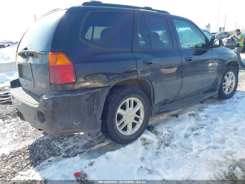 2007 GMC Envoy Denali