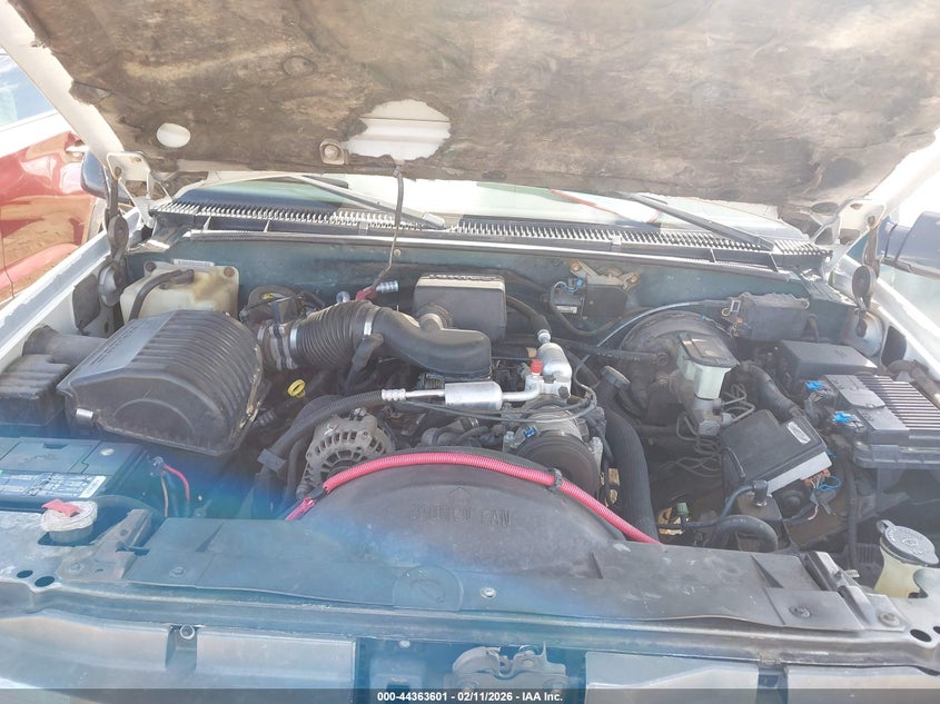 1999 Chevrolet Suburban 1500 Lt VIN: 1GNFK16R3XJ559151 Lot: 44363601