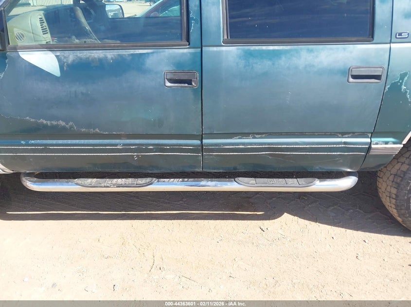 1999 Chevrolet Suburban 1500 Lt VIN: 1GNFK16R3XJ559151 Lot: 44363601