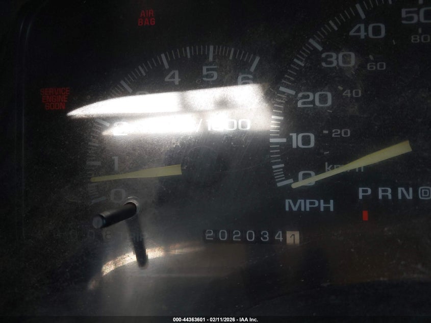 1999 Chevrolet Suburban 1500 Lt VIN: 1GNFK16R3XJ559151 Lot: 44363601