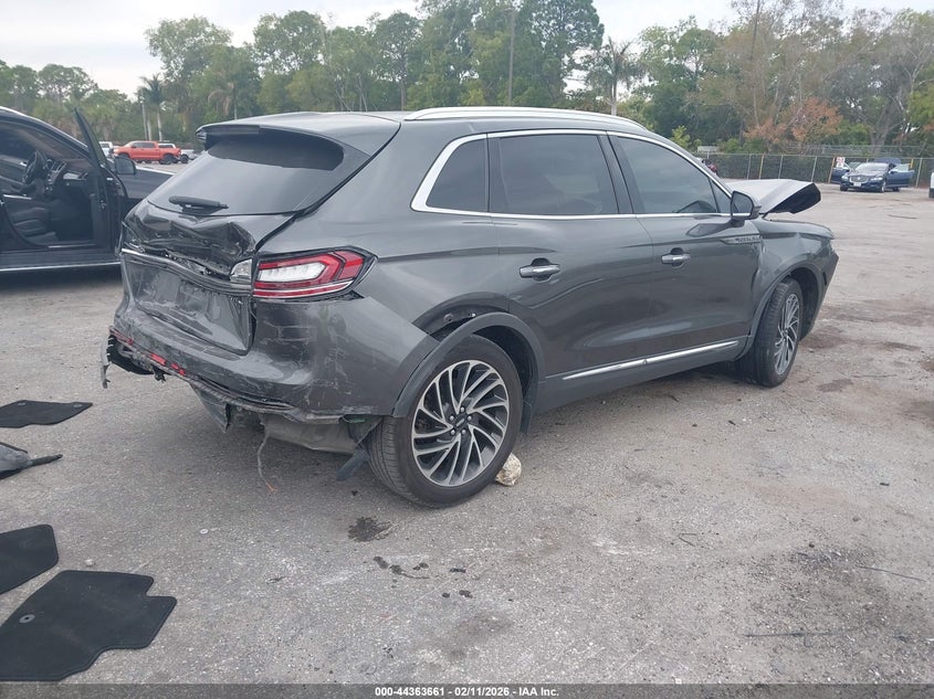 2019 Lincoln Nautilus Reserve