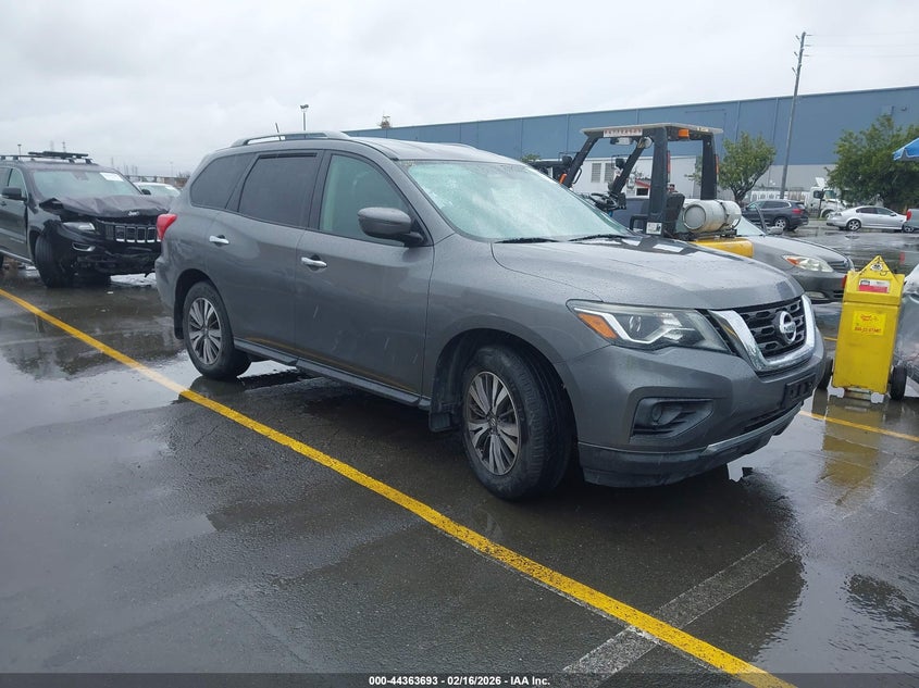 2018 Nissan Pathfinder S