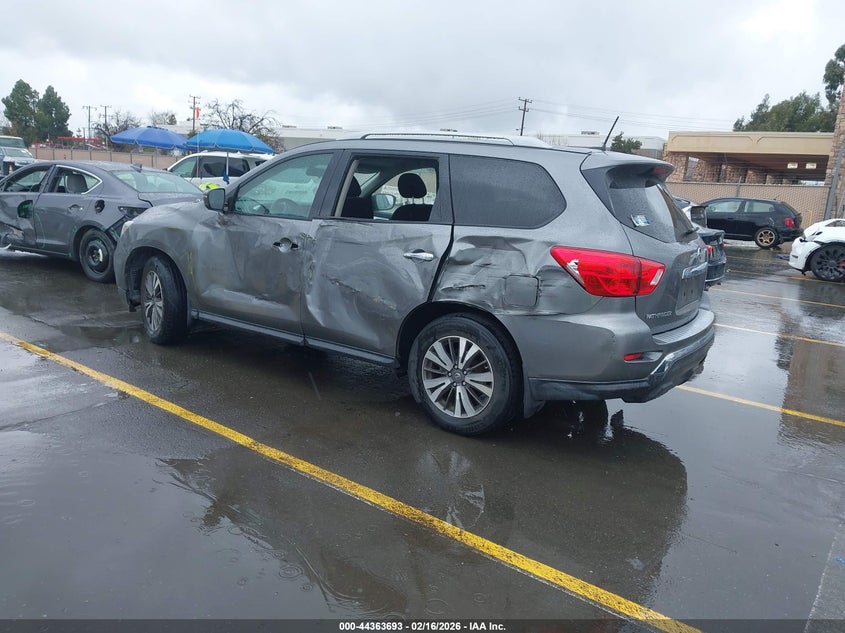 2018 Nissan Pathfinder S