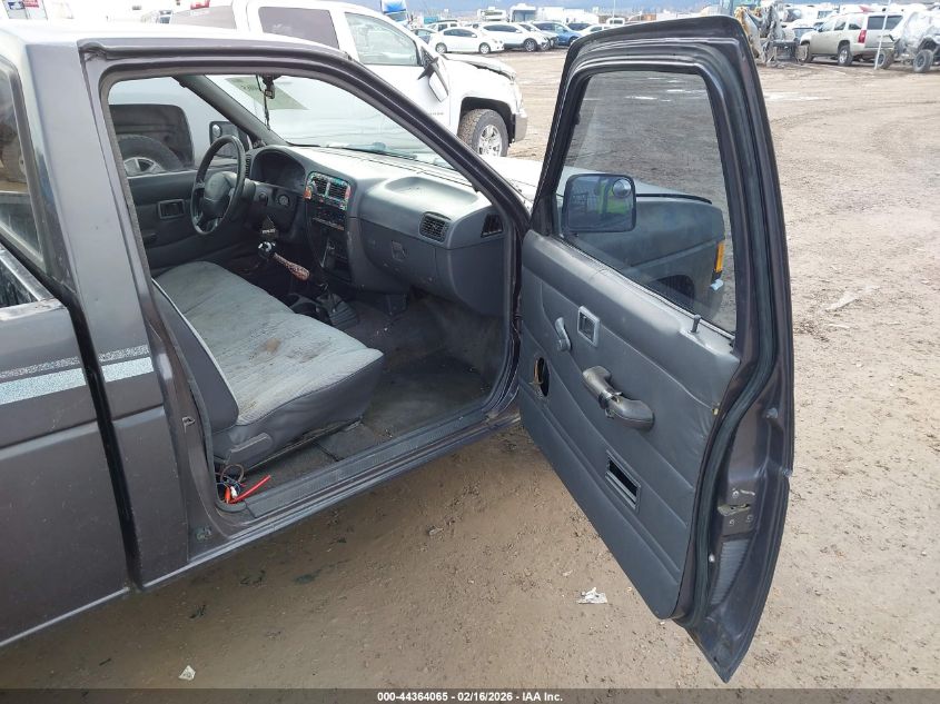 1996 Nissan Truck Xe