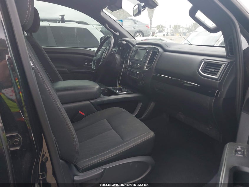 2019 Nissan Titan Sv