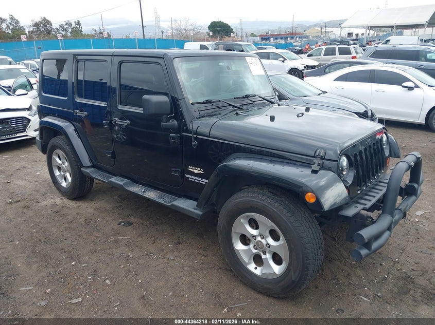 1C4BJWEG4DL556069 2013 Jeep Wrangler Unlimited Sahara auction photo 1