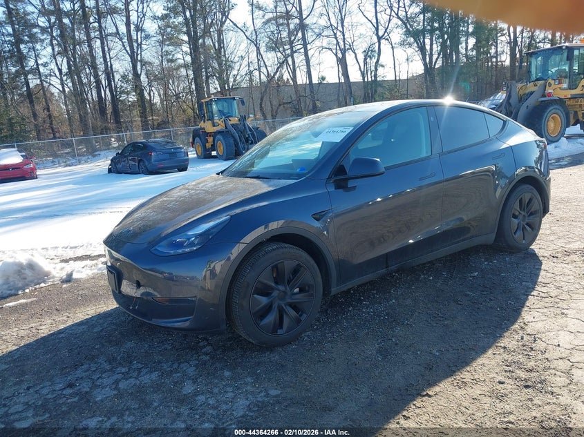 2025 Tesla Model Y Long Range Dual Motor All-Wheel Drive