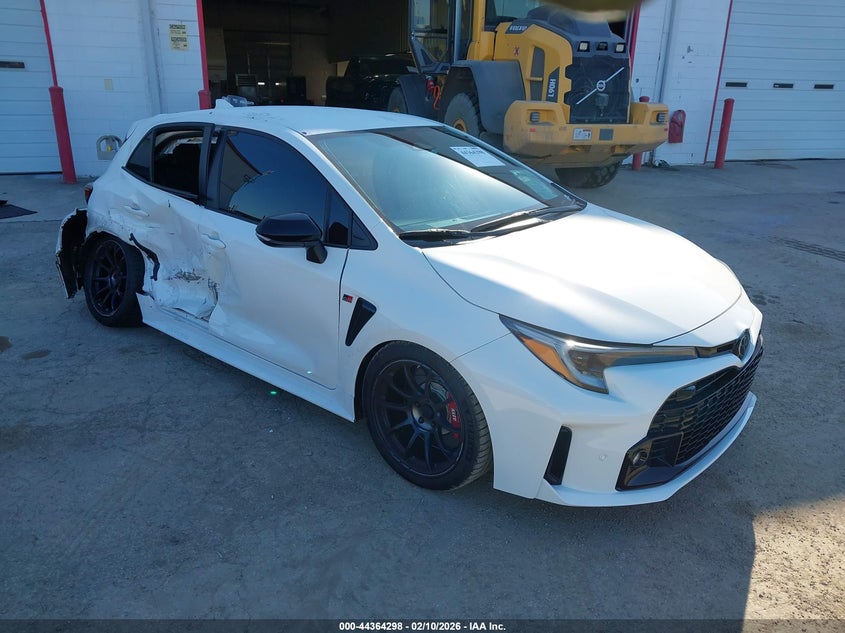TOYOTA GR COROLLA PREMIUM 2024