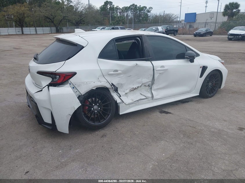 2024 TOYOTA GR COROLLA auction photo 4