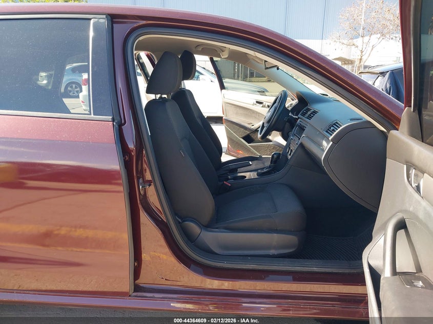 2013 Volkswagen Passat S