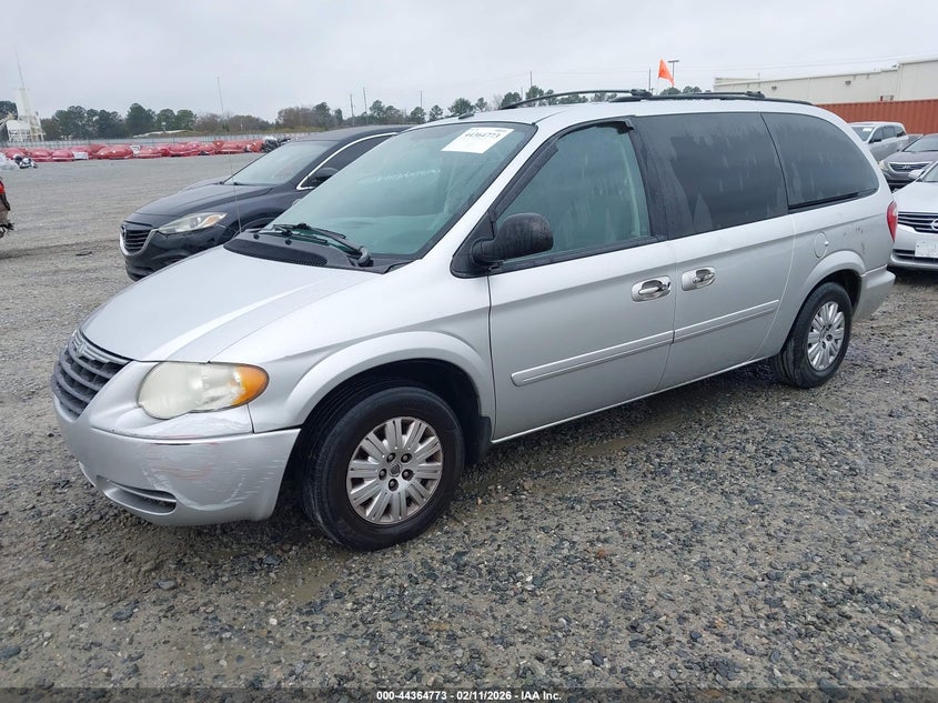 2007 Chrysler Town & Country Lx