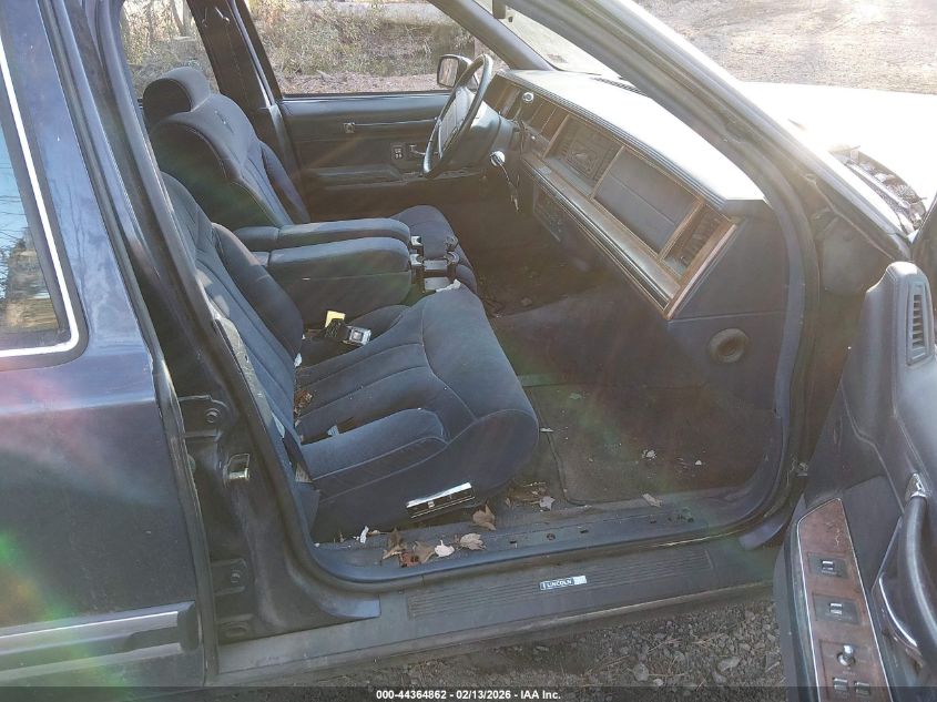 1994 Lincoln Town Car Signature/Tournament