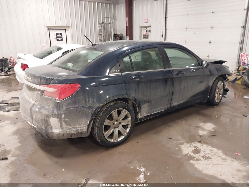 2013 Chrysler 200 Lx