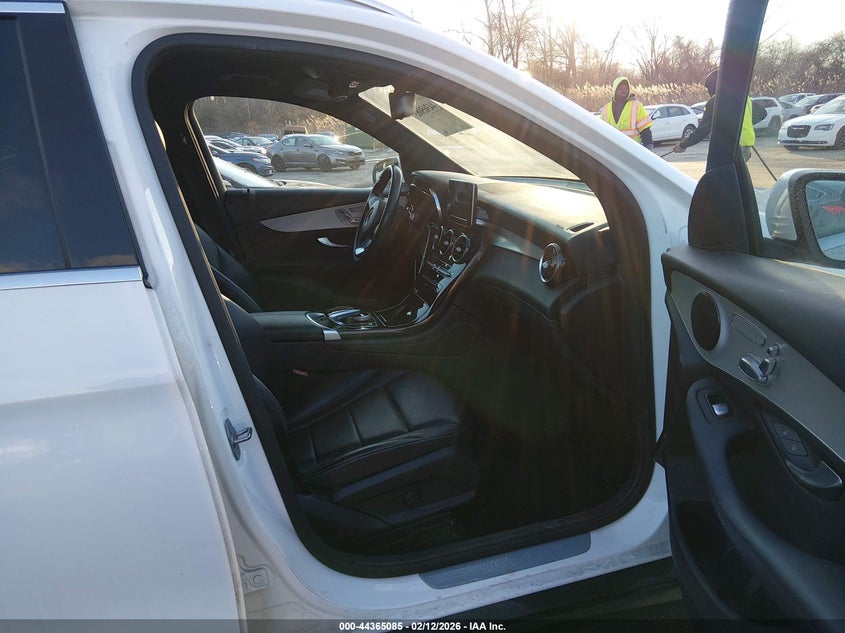 2017 Mercedes-Benz Glc 300 4Matic