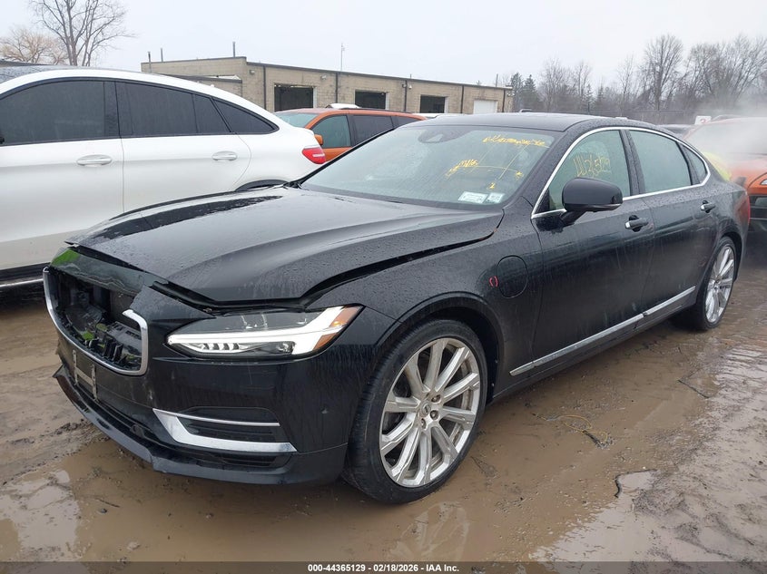 2018 Volvo S90 Hybrid T8 Inscription