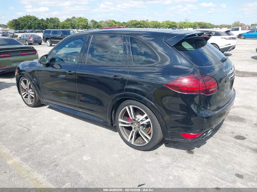 2013 Porsche Cayenne Gts