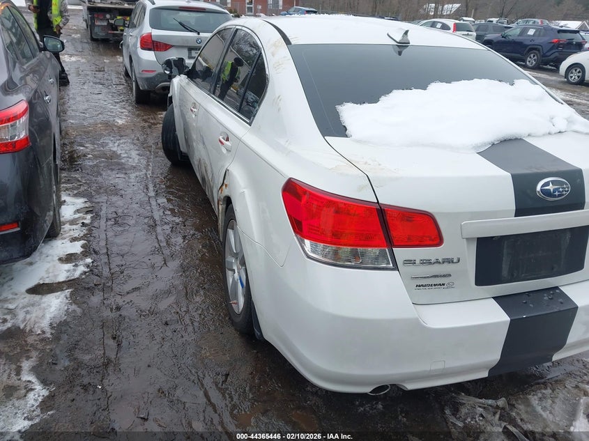 2010 Subaru Legacy 2.5I Premium