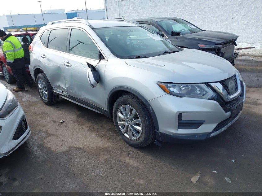 2017 NISSAN ROGUE SV