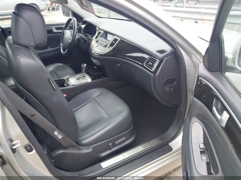 2013 Hyundai Genesis 3.8