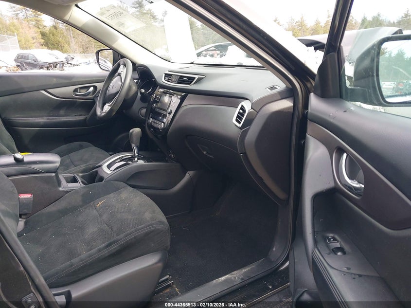 2016 Nissan Rogue Sv