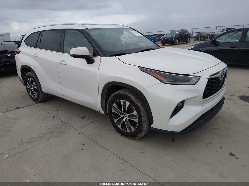 2021 Toyota Highlander Xle