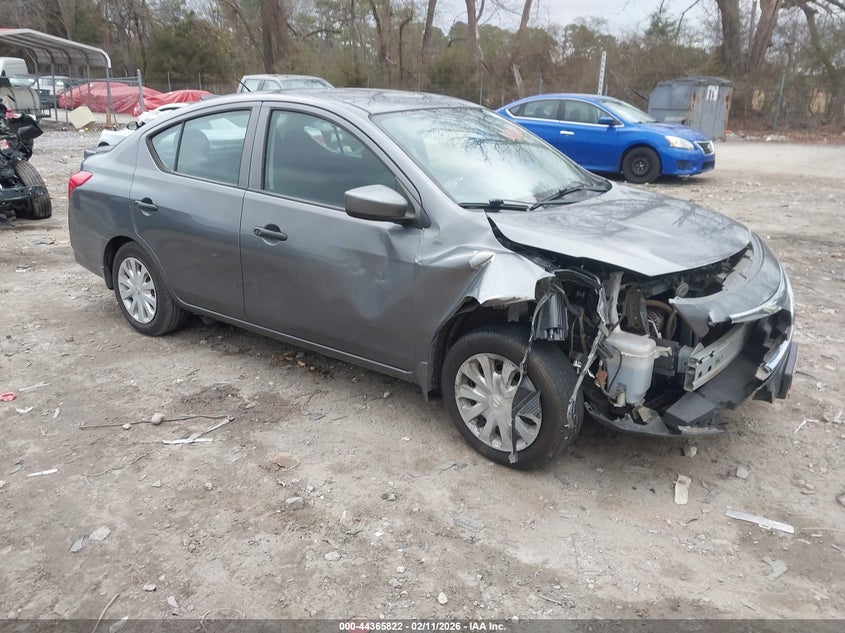 2017 Nissan Versa 1.6 S+