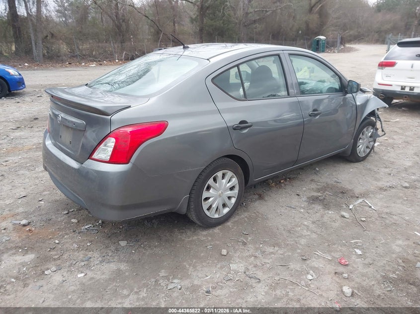 2017 Nissan Versa 1.6 S+