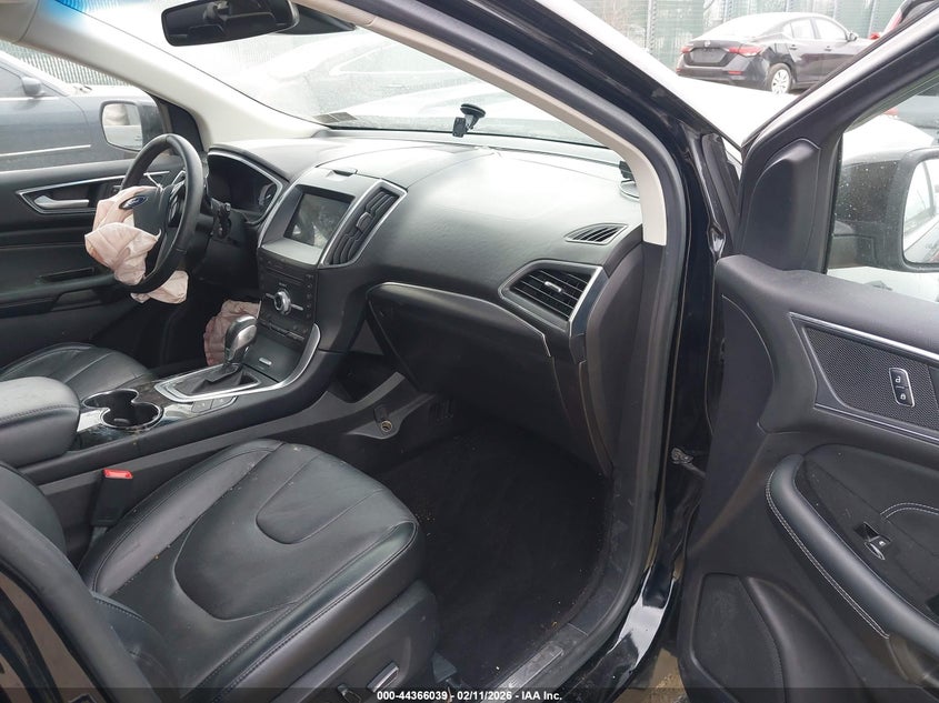 2017 Ford Edge Titanium