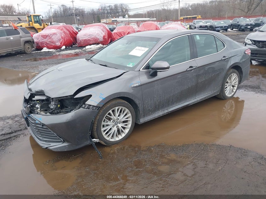 2018 Toyota Camry Hybrid Xle