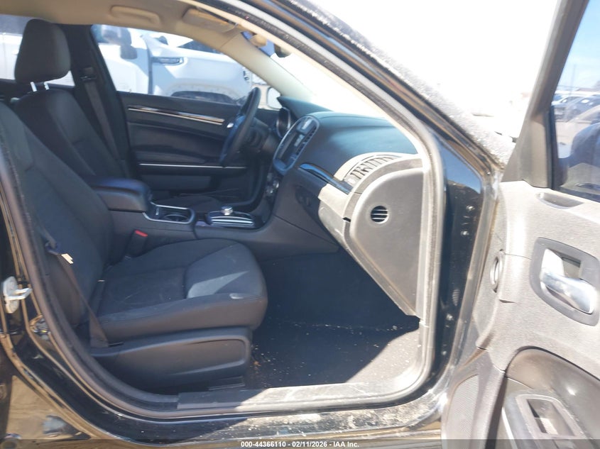 2023 Chrysler 300 Touring