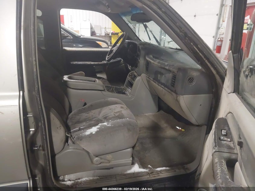 2003 Chevrolet Suburban 1500 Ls