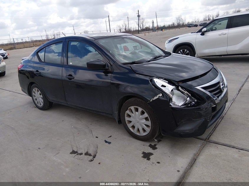 2019 Nissan Versa 1.6 S+
