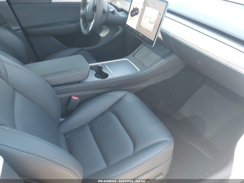 2024 Tesla Model Y Performance Dual Motor All-Wheel Drive