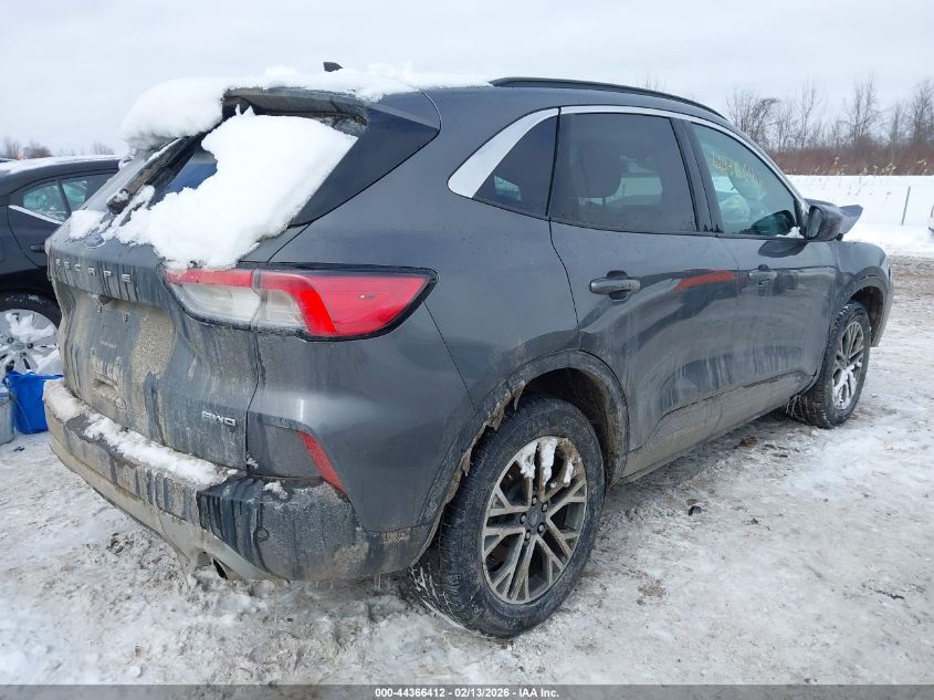 2021 Ford Escape Sel