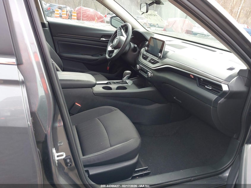 2025 Nissan Altima Sv Fwd