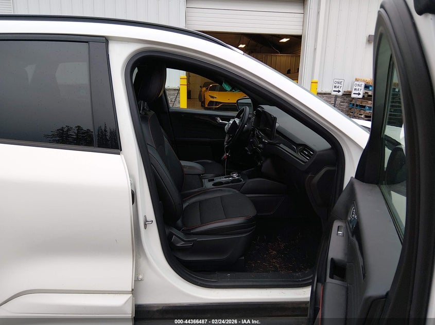 2024 Ford Escape St-Line Select