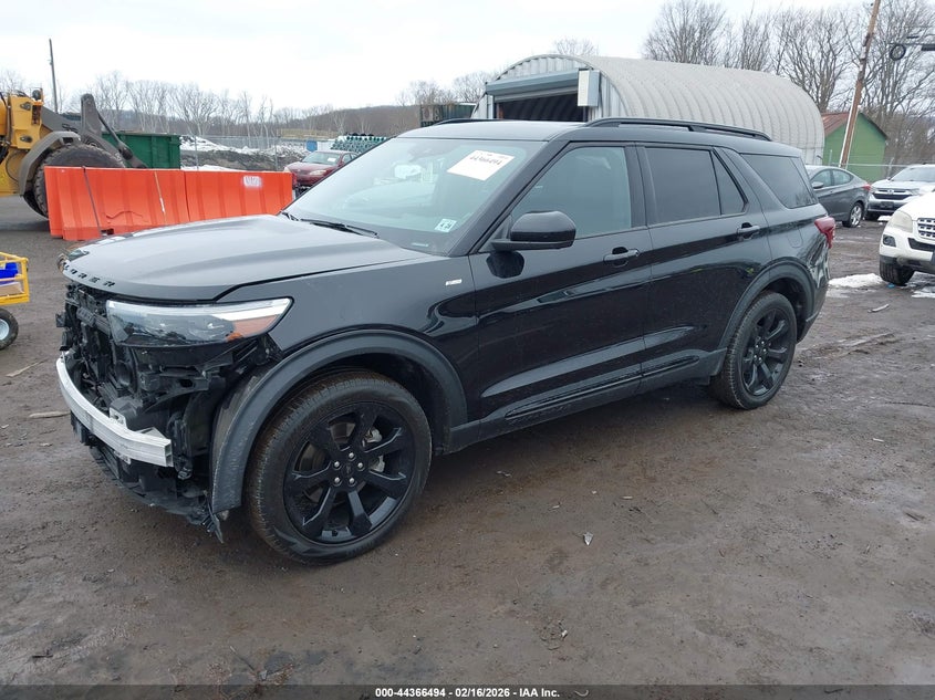 2023 Ford Explorer St-Line