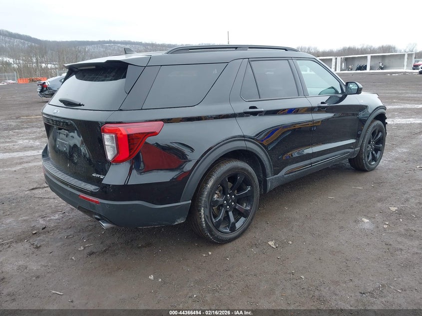 2023 Ford Explorer St-Line