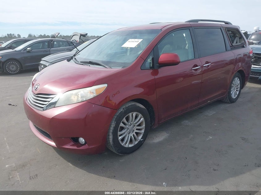 2011 Toyota Sienna Xle V6