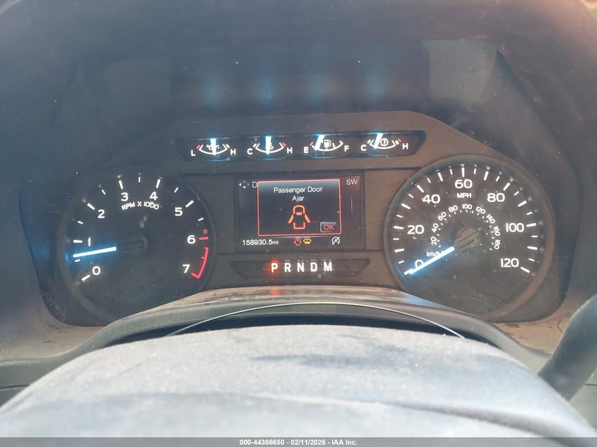VIN 1FTMF1CP5JKF21283 2018 FORD F-150 XL