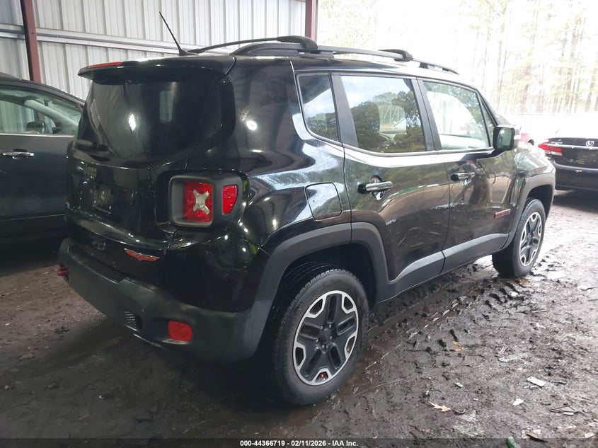 2017 Jeep Renegade Trailhawk 4X4
