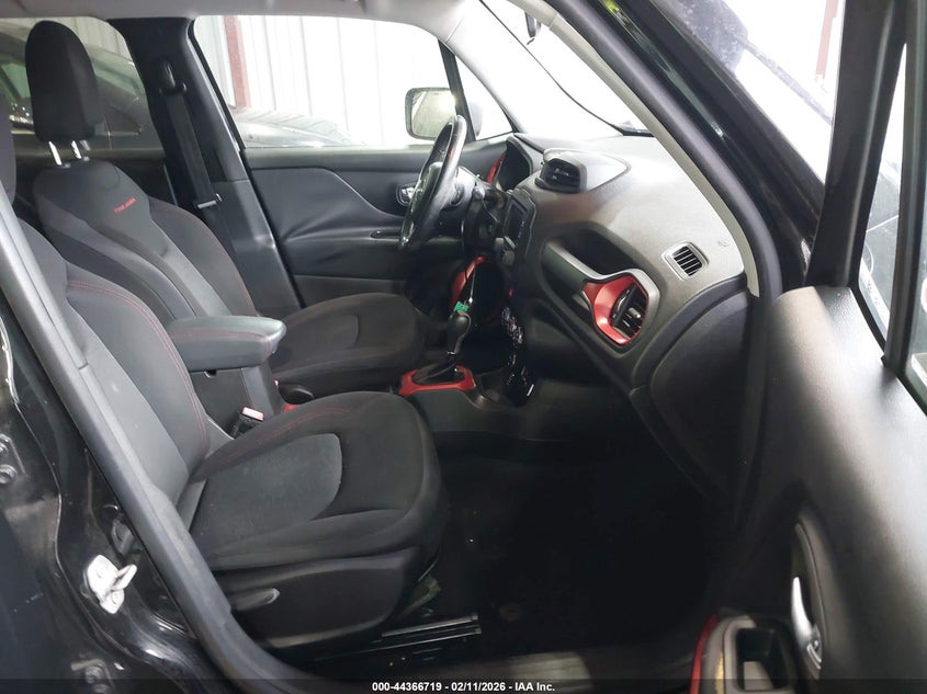 2017 Jeep Renegade Trailhawk 4X4