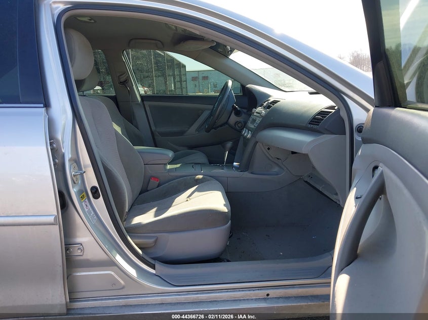 2010 Toyota Camry Le