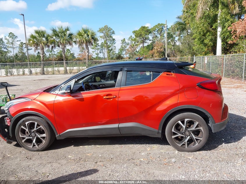 VIN NMTKHMBX0LR107584 2020 TOYOTA C-HR XLE