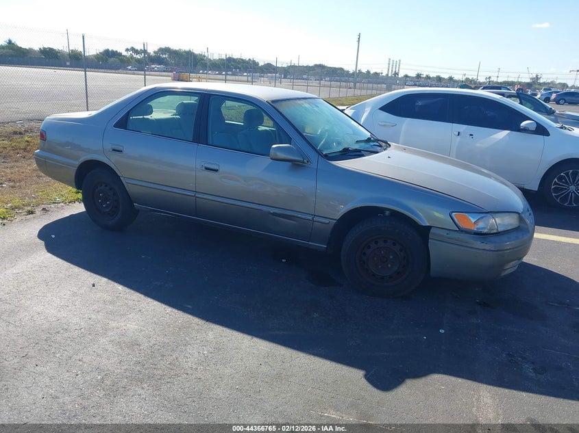 1999 Toyota Camry Ce