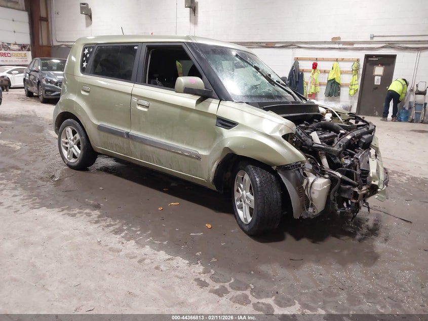 2010 Kia Soul +