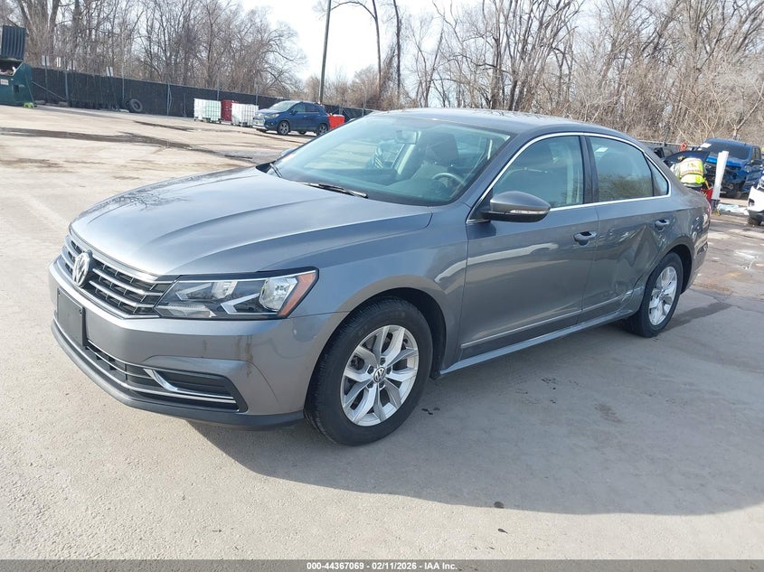 2016 Volkswagen Passat 1.8T S